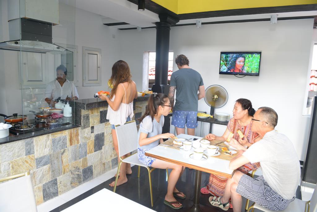 Suriya Arana Bed & Breakfast เนกอมโบ ภายนอก รูปภาพ
