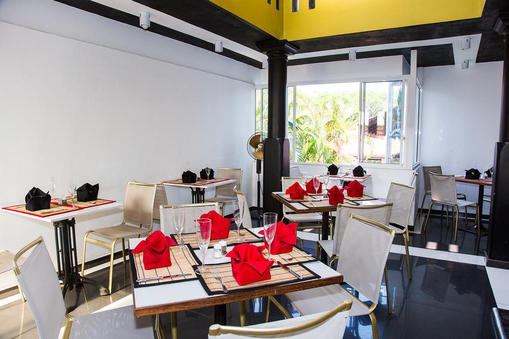 Suriya Arana Bed & Breakfast เนกอมโบ ภายนอก รูปภาพ